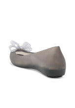 MELISSA VW ULTRAGIRL XI (Smoke/White)