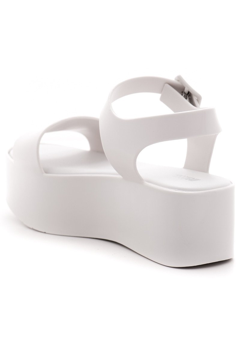 Melissa Mar (White) - MDreams Malaysia