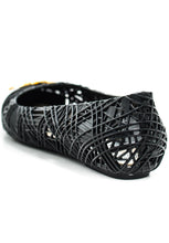 VW Anglomania + Melissa Scribble Tartan (Black)