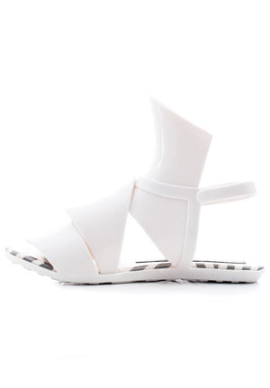 Melissa Aileron + Gareth Pugh (White) - MDreams Malaysia