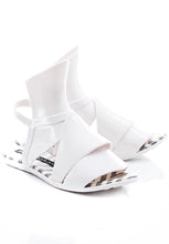Melissa Aileron + Gareth Pugh (White) - MDreams Malaysia