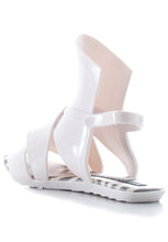 Melissa Aileron + Gareth Pugh (White) - MDreams Malaysia