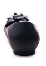 Melissa Doll Fem Ad (Black)