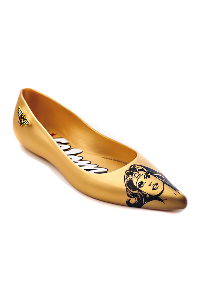 Melissa Glam + Wonder Woman Ad (Gold)