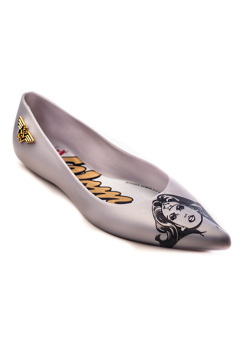 Melissa Glam + Wonder Woman Ad (Silver)
