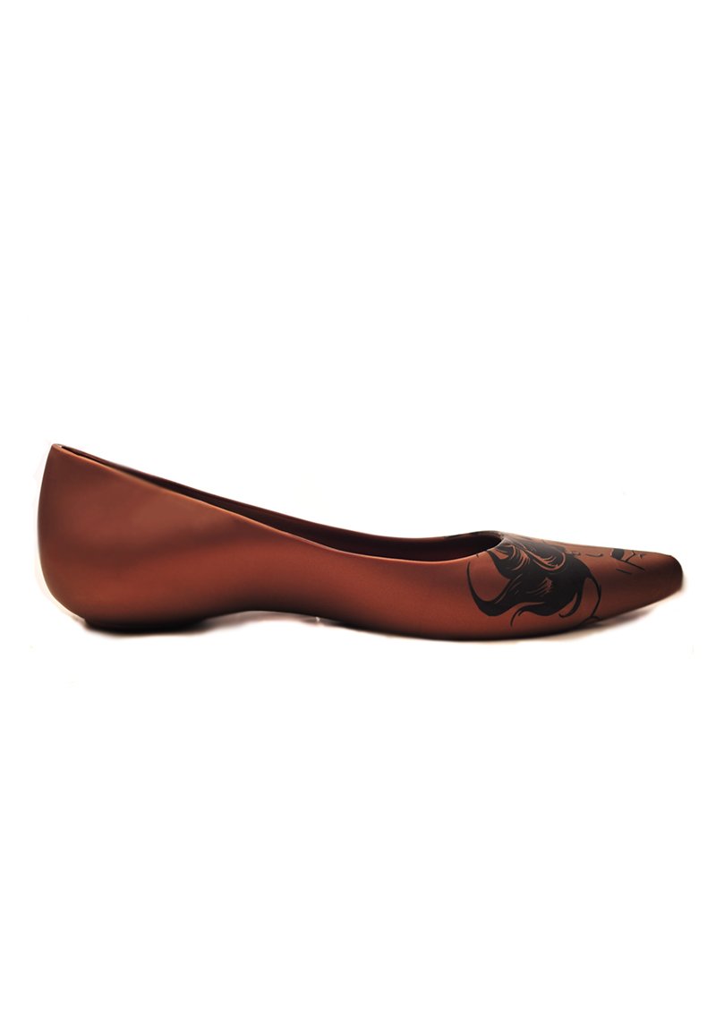 Melissa Glam + Wonder Woman Ad (Bronze)