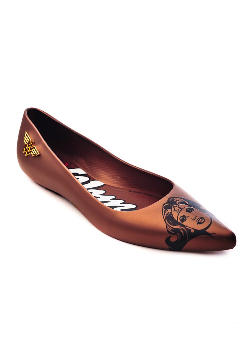 Melissa Glam + Wonder Woman Ad (Bronze)
